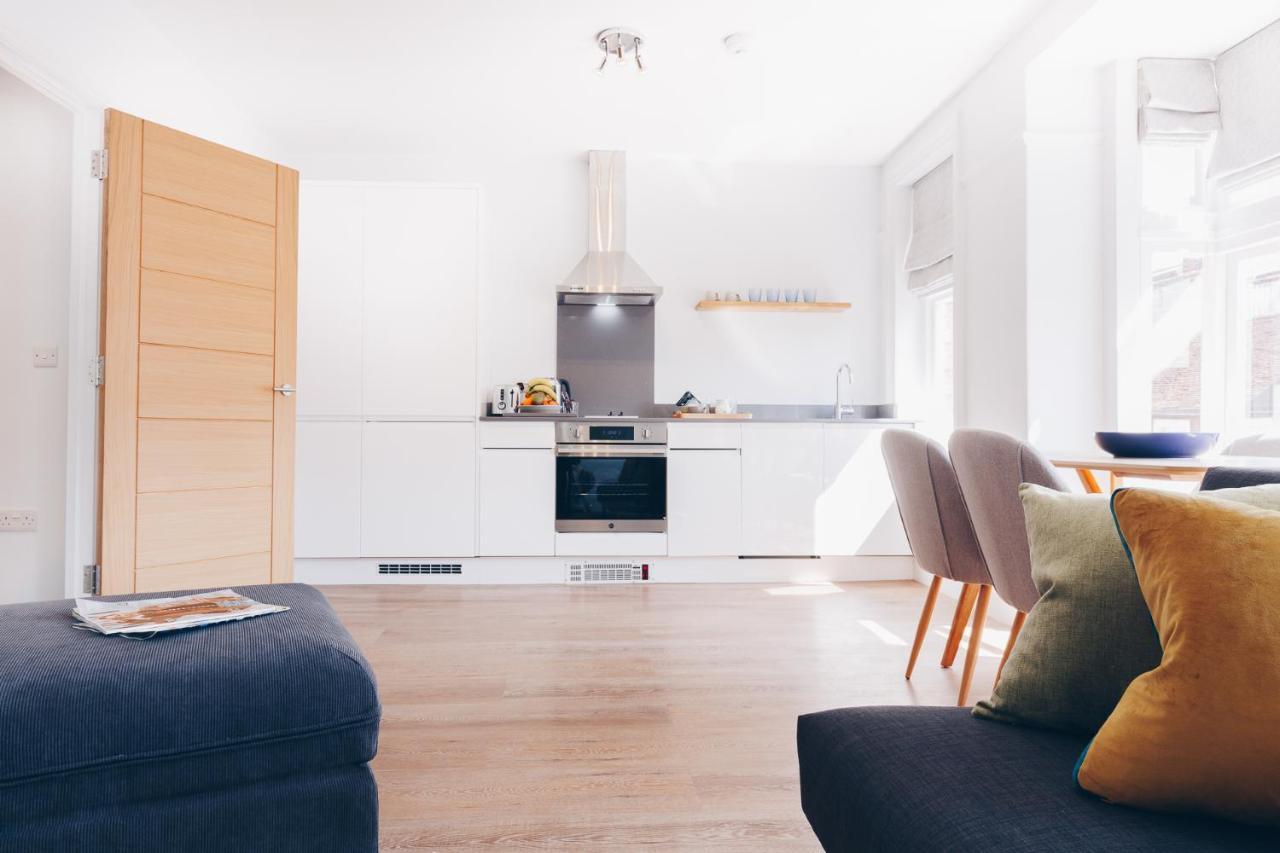 South Street Apartments Чичестер Экстерьер фото