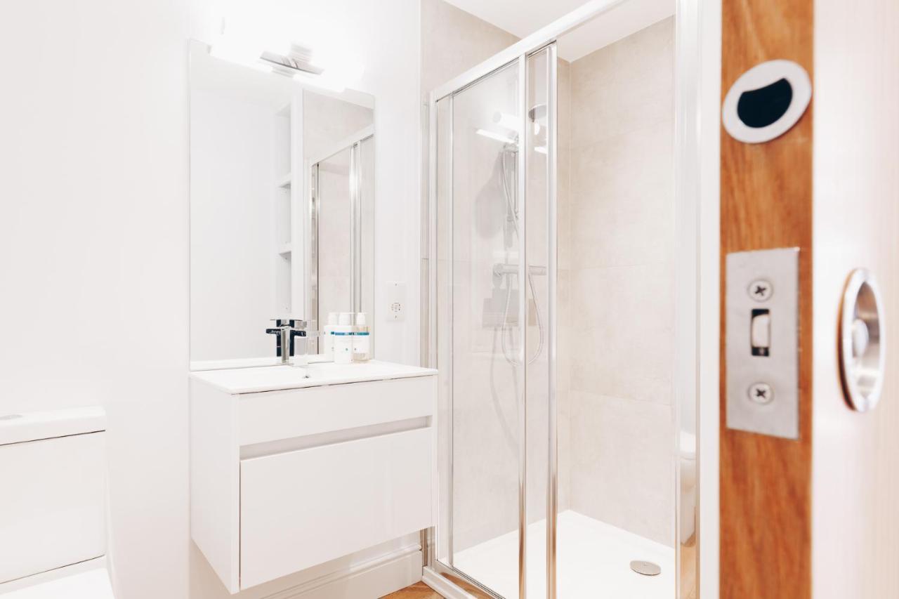 South Street Apartments Чичестер Экстерьер фото