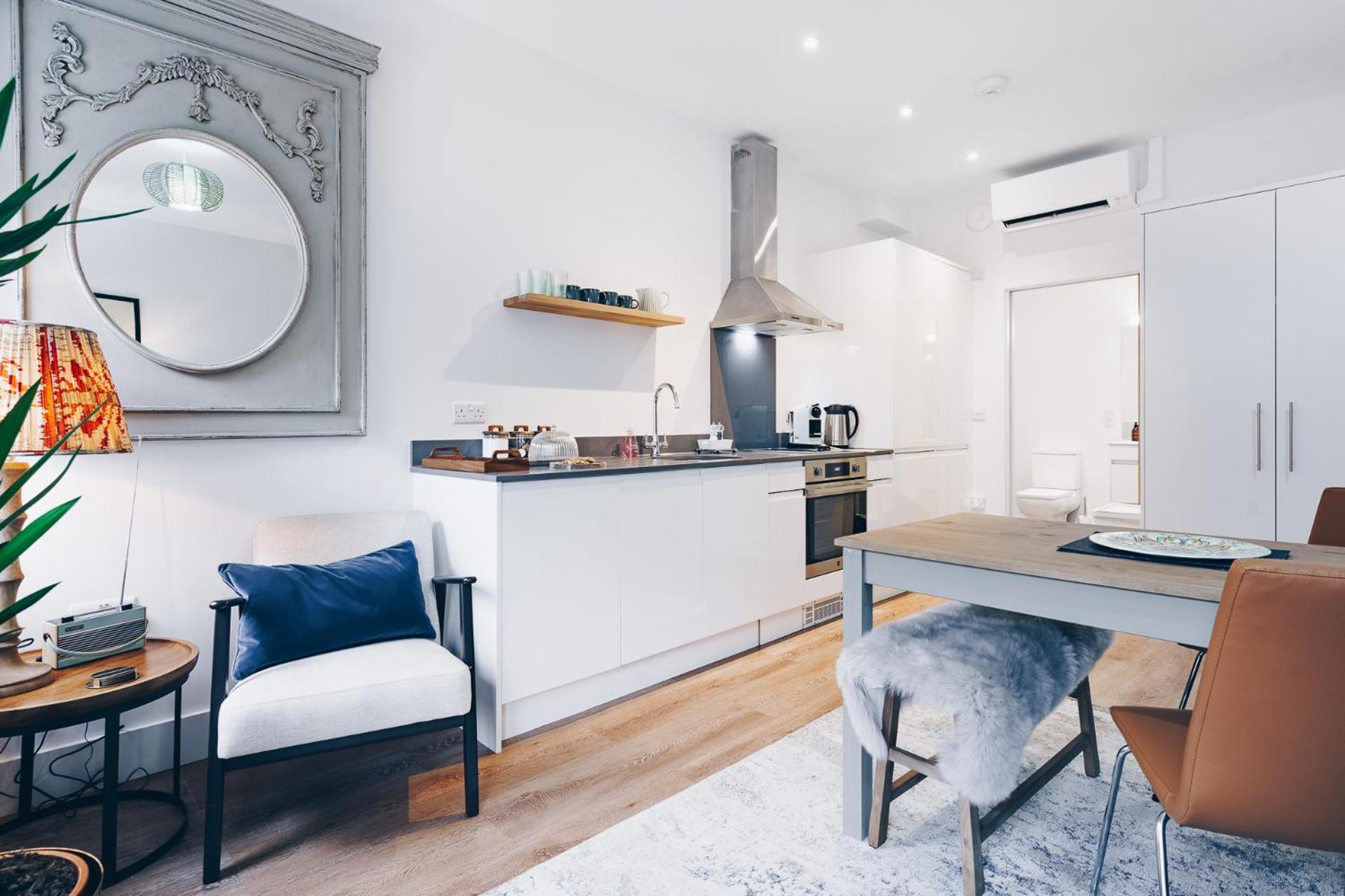South Street Apartments Чичестер Экстерьер фото
